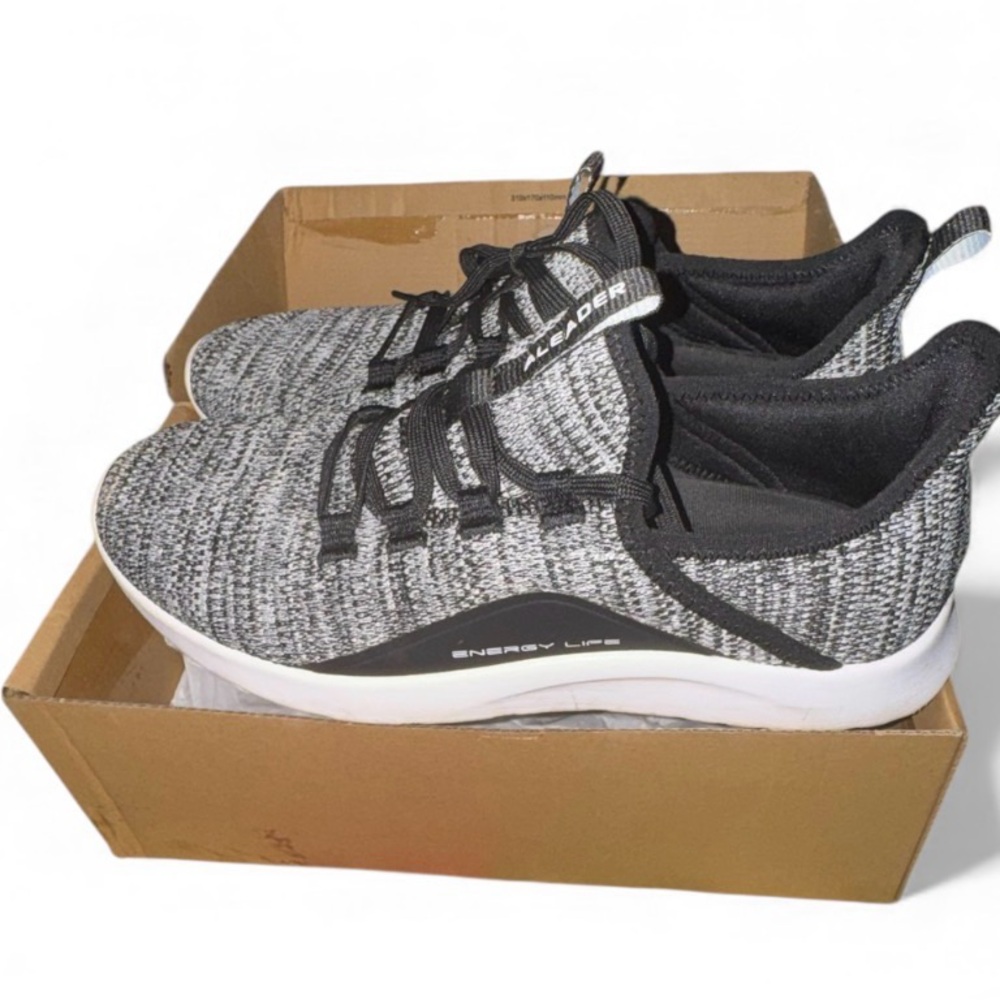 A leader Black and Gray Athletic Sneakers